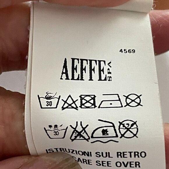 Moschino This is Not a Toy Graphic Bunny Short Sleeve Crew Pullover Cotton Tee M - Picture 8 of 10